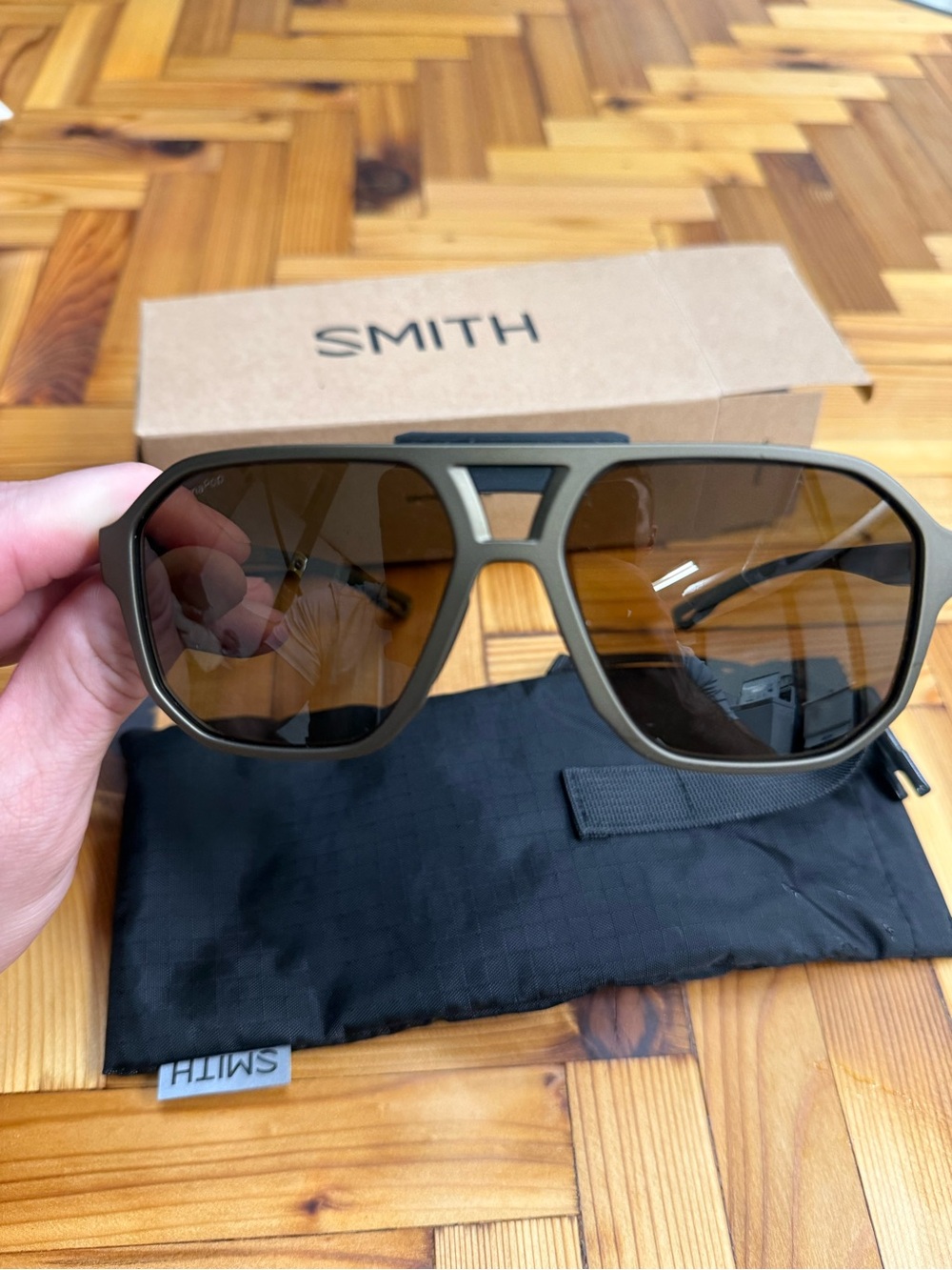 Smith Truss sunglasses - Brand New - polarized chromapop lenses